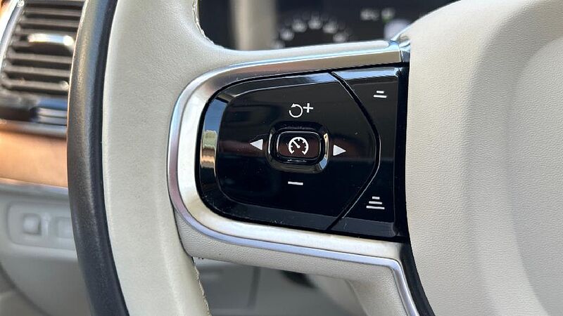 Volvo XC90 2.0 T8 RECHARGE INSCRIPTION AWD AT 390 5P 7 Plazas