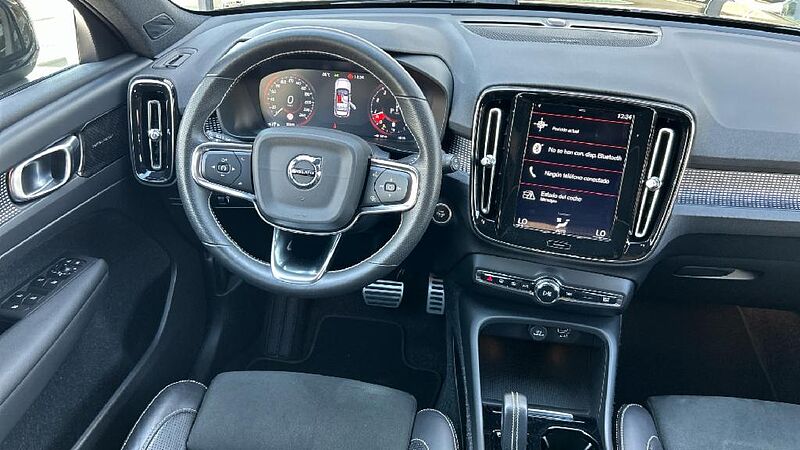 Volvo XC40 2.0 B4 G R-DESIGN AUTO 197 5P