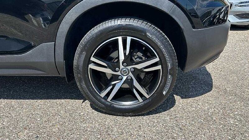 Volvo XC40 2.0 B4 G R-DESIGN AUTO 197 5P