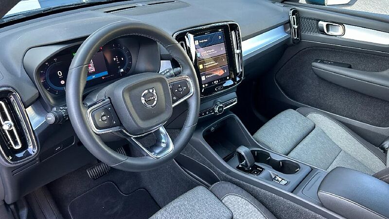 Volvo XC40 2.0 B3 CORE AUTO 163 5P