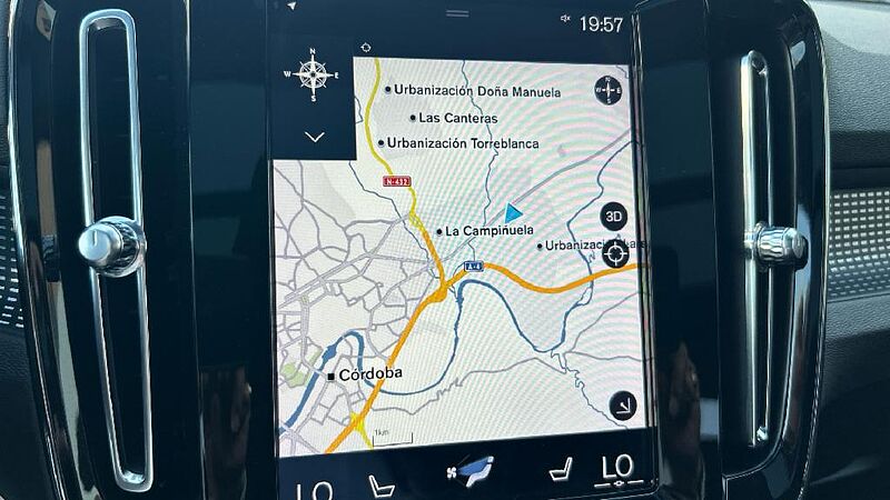 Volvo XC40 2.0 D4 R-DESIGN 4WD AUTO 190 5P