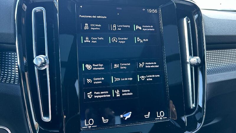 Volvo XC40 2.0 D4 R-DESIGN 4WD AUTO 190 5P
