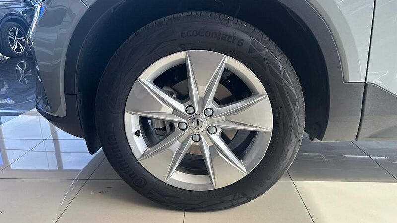Volvo XC40 1.5 T2 CORE AUTO 129 5P