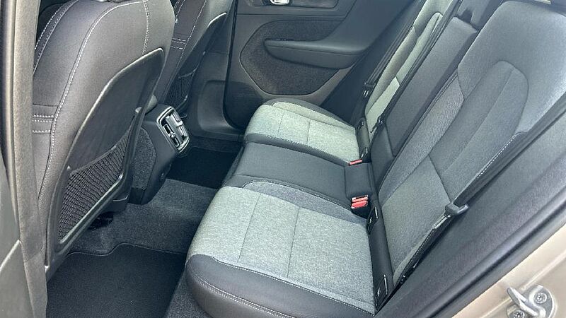 Volvo XC40 2.0 B3 CORE AUTO 163 5P