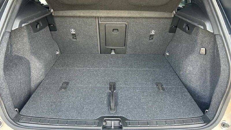 Volvo XC40 2.0 B3 CORE AUTO 163 5P