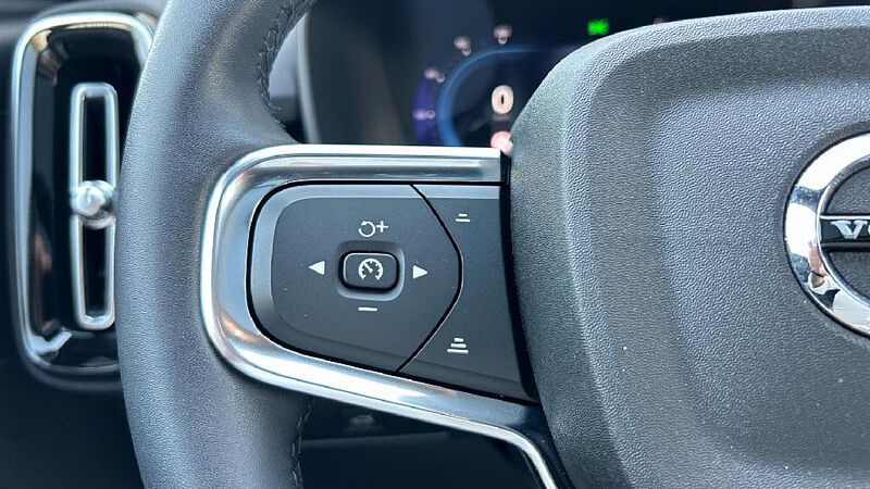 Volvo XC40 BEV 70KWH RECHARGE ULTIMATE 231 5P