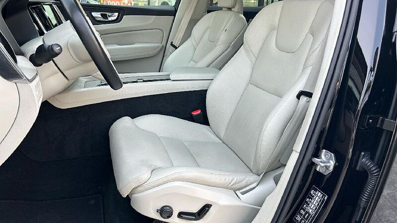 Volvo XC60 2.0 T6 RECHARGE INSCRIPTION AUTO 4WD 340 5P