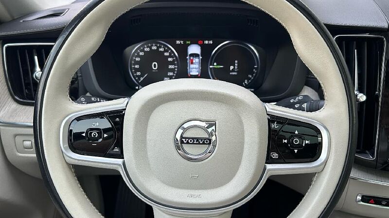 Volvo XC60 2.0 T6 RECHARGE INSCRIPTION AUTO 4WD 340 5P