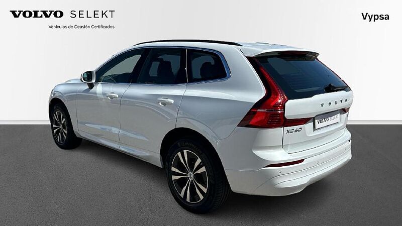 Volvo XC60 2.0 B5 P CORE AUTO 4WD 250 5P