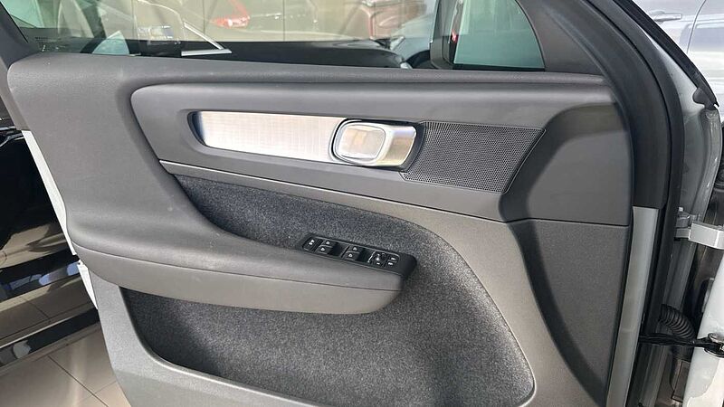 Volvo XC40 1.5 T2 CORE AUTO 129 5P