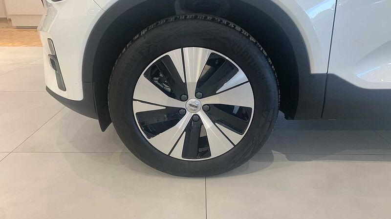 Volvo XC40 Recharge Plus, T4 plug-in hybrid, El?ctrico/Gasolina, Dark
