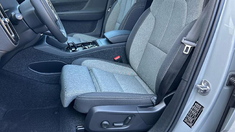Volvo XC40 2.0 B3 PLUS DARK AUTO 163 5P