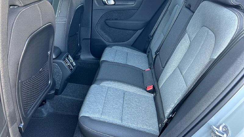 Volvo XC40 2.0 B3 PLUS DARK AUTO 163 5P
