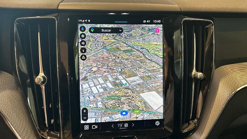 Volvo XC60 2.0 T6 RECHARGE PLUS DARK AUTO 4WD 350 5P