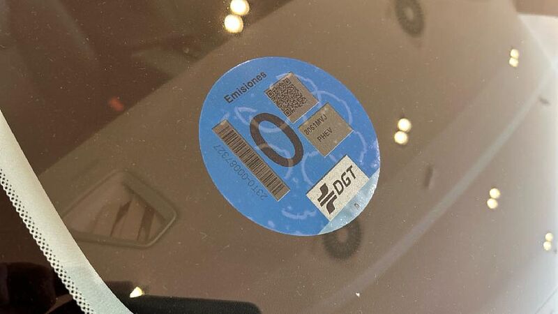 Volvo XC60 2.0 T6 RECHARGE PLUS DARK AUTO 4WD 350 5P