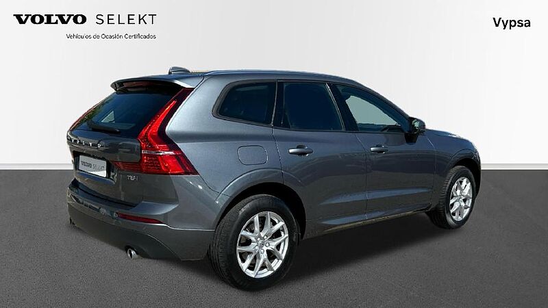 Volvo XC60 2.0 T8 MOMENTUM AUTO 4WD 390 5P