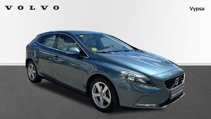 Volvo V40 1.6 D2 MOMENTUM AUT. DCT 115 5P