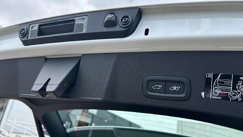 Volvo XC40 XC40 Momentum Pro, T2 (gasolina - aut)
