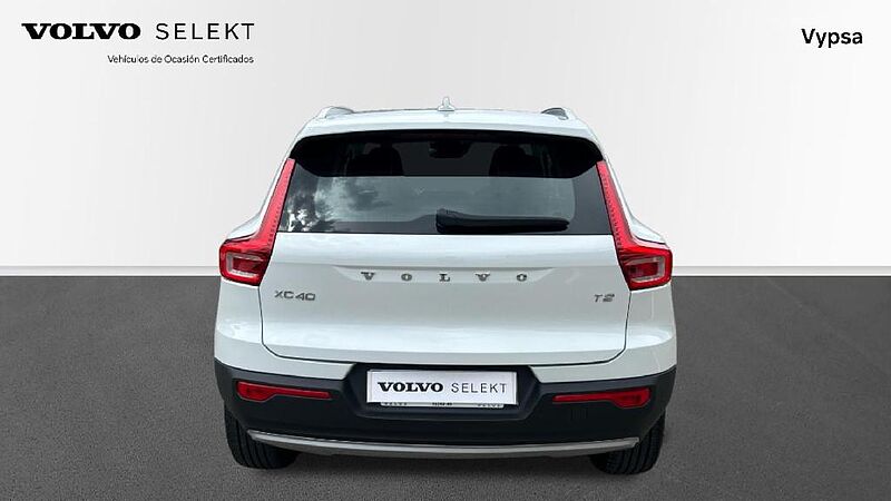 Volvo XC40 XC40 Momentum Pro, T2 (gasolina - aut)