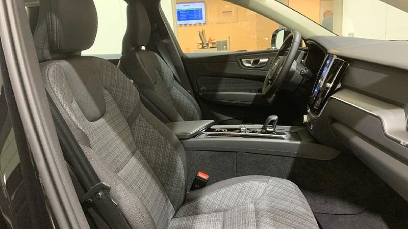 Volvo XC60 2.0 B4 D CORE AUTO 197 5P