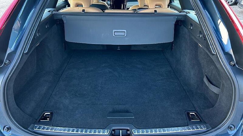 Volvo V90 Cross Country 2.0 D4 4WD AUTO 190 5P