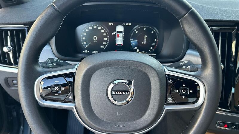 Volvo V90 Cross Country 2.0 D4 4WD AUTO 190 5P