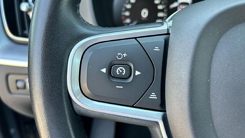 Volvo XC60 XC60 Momentum Pro, B4 mild hybrid