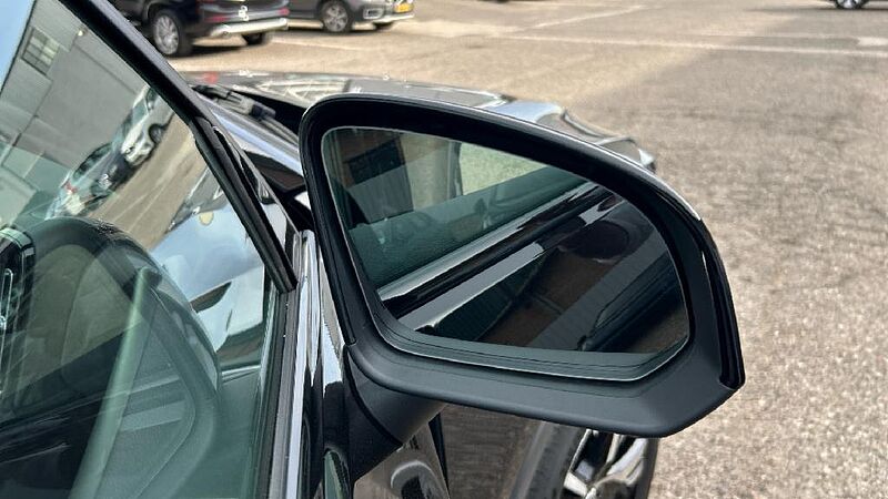 Volvo XC40 2.0 B3 PLUS DARK AUTO 163 5P