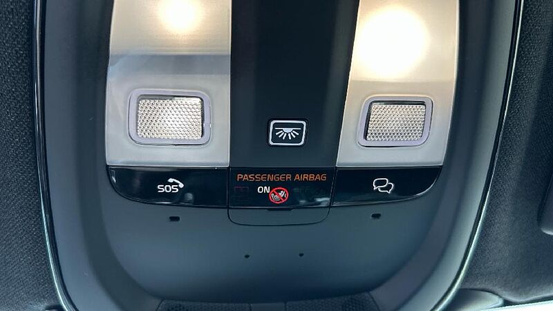 Volvo XC40 2.0 B3 PLUS DARK AUTO 163 5P