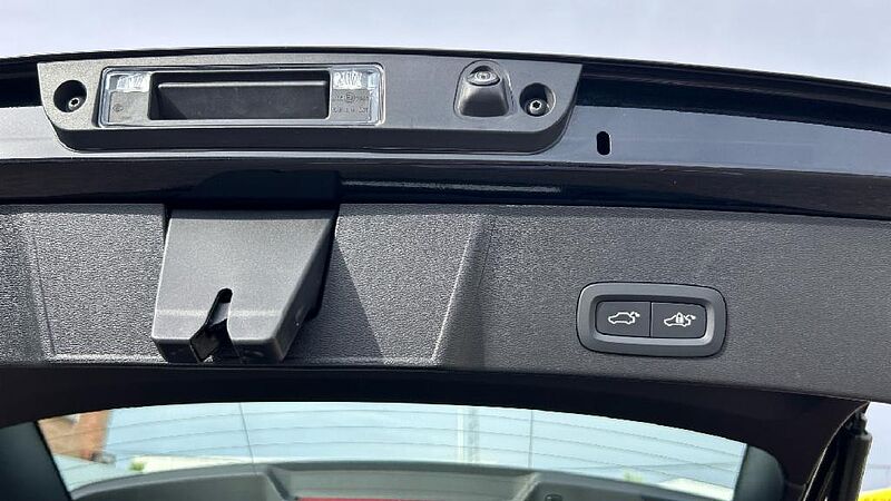 Volvo XC40 2.0 B3 PLUS DARK AUTO 163 5P
