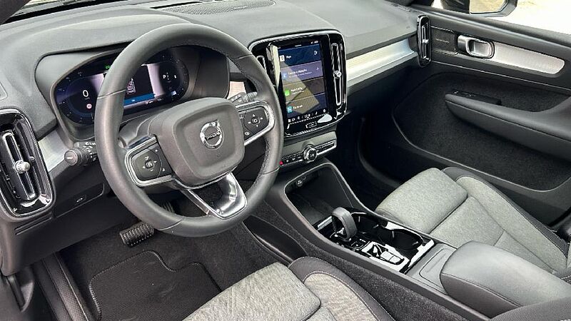 Volvo XC40 2.0 B3 PLUS DARK AUTO 163 5P