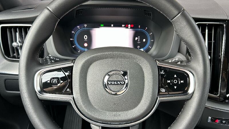Volvo XC60 2.0 B4 D PLUS DARK AUTO 197 5P