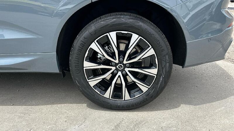 Volvo XC60 2.0 B4 D PLUS DARK AUTO 197 5P