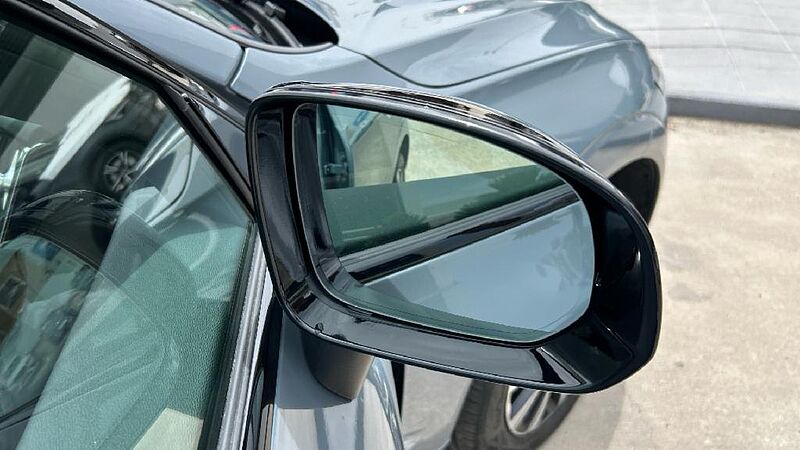 Volvo XC60 2.0 B4 D PLUS DARK AUTO 197 5P