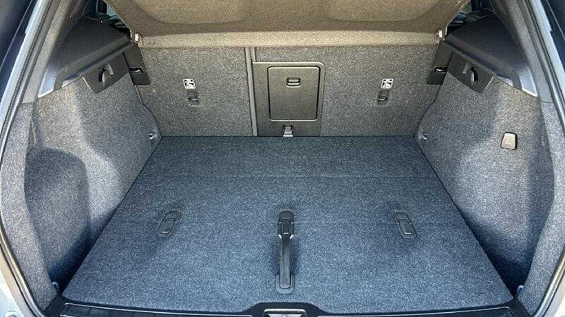 Volvo XC40 2.0 B3 CORE AUTO 163 5P