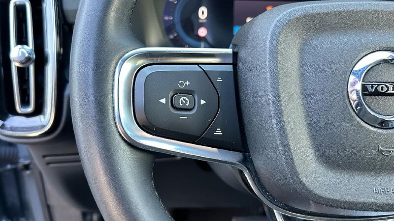 Volvo XC40 2.0 B3 CORE AUTO 163 5P