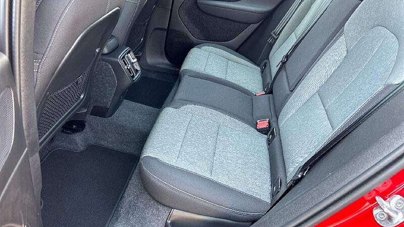 Volvo XC40 XC40 Core, B3 Mild Hybrid, Gasolina