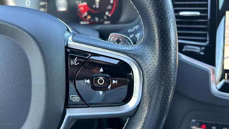 Volvo XC90 2.0 D5 R-DESIGN 4WD AUTO 235 5P 7 Plazas