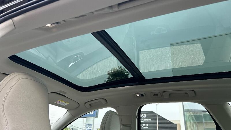 Volvo XC60 2.0 B4 G MOMENTUM AUTO 197 5P