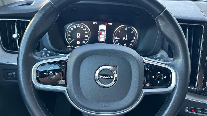 Volvo XC60 2.0 D B4 INSCRIPTION AUTO 197 5P
