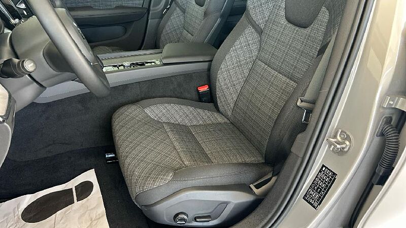 Volvo V60 2.0 B4 D CORE AUTO 197 5P
