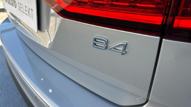 Volvo V60 2.0 B4 D CORE AUTO 197 5P
