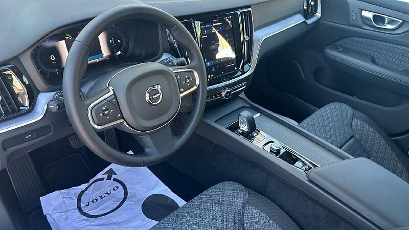 Volvo V60 2.0 B4 D CORE AUTO 197 5P