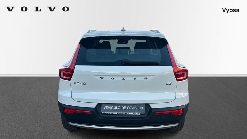 Volvo XC40 XC40 D3 Momentum Manual