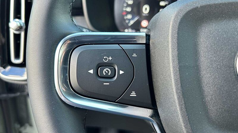 Volvo XC40 XC40 Core, T2 Automática Microhíbrido, Gasolina