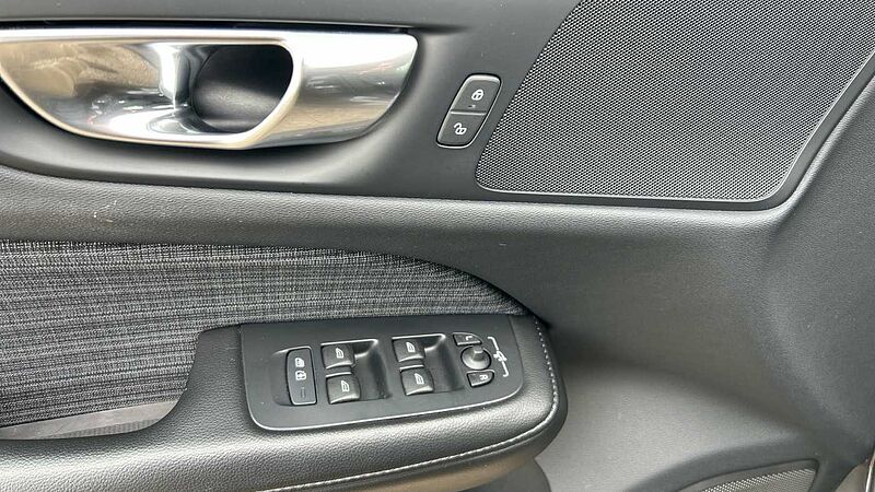Volvo V60 2.0 B4 D ESSENTIAL AUTO 197 5P