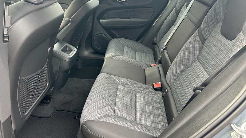 Volvo XC60 2.0 B4 D CORE AUTO 197 5P