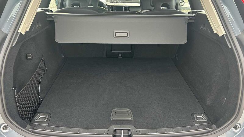 Volvo XC60 2.0 B4 D CORE AUTO 197 5P