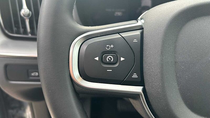 Volvo XC60 2.0 B4 D CORE AUTO 197 5P