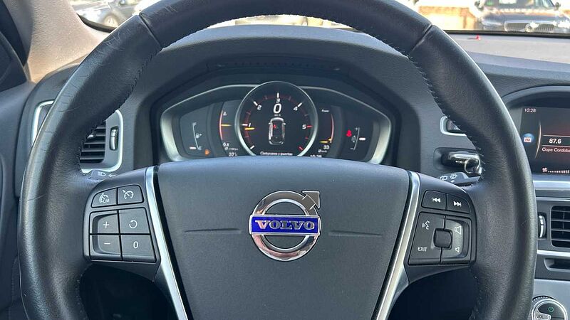 Volvo V60 Cross Country V60 Cross Country Plus D3 Manual
